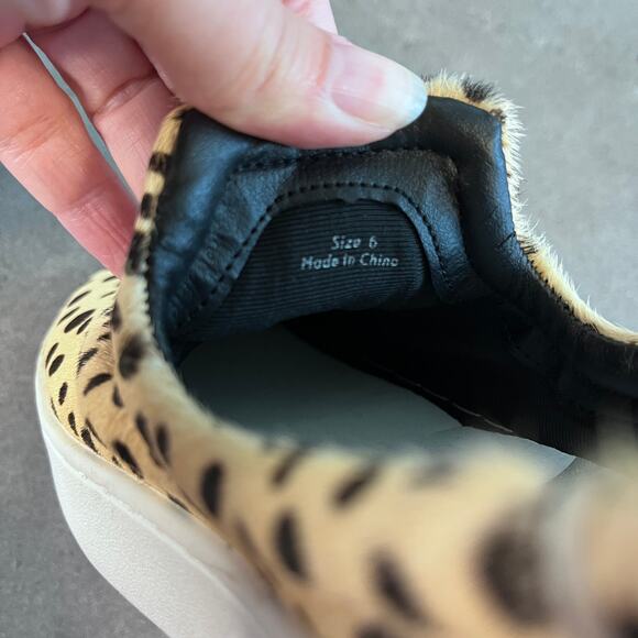 Dolce Vita Leopard Calf hair print Tag slip on sneaker womens size 6 NEW - Picture 9 of 9